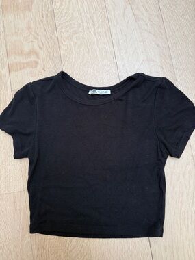 Zara soft black Cropped Tee great condition